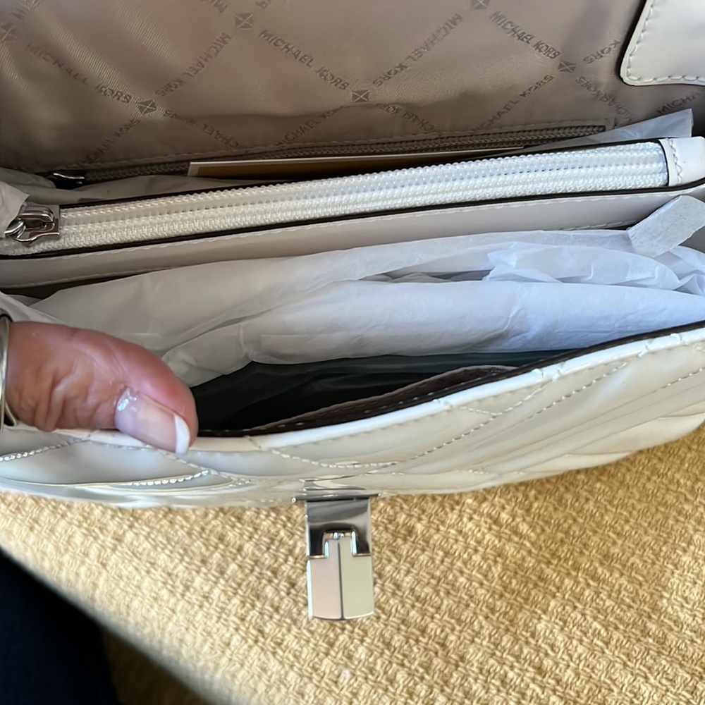 Michael Kors Peyton Optic white shoulder bag. NWT - Picture 2 of 5